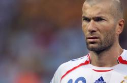 包含明日世界杯焦点战！罗马迎战纽约尼克斯，险胜或上演的词条